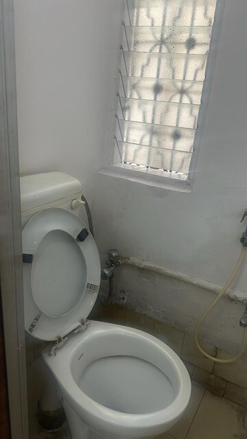 Bathroom in 1 BHK Apartment at Suchidham Complex, Goregaon East – for Rent