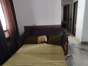 Bedroom in 1 BHK Apartment at Suchidham Complex, Goregaon East – for Rent