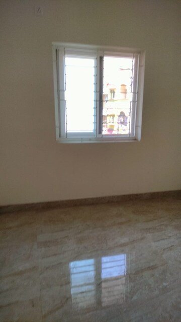 Room in 2 BHK Builder Floor at Saligramam – for Sale