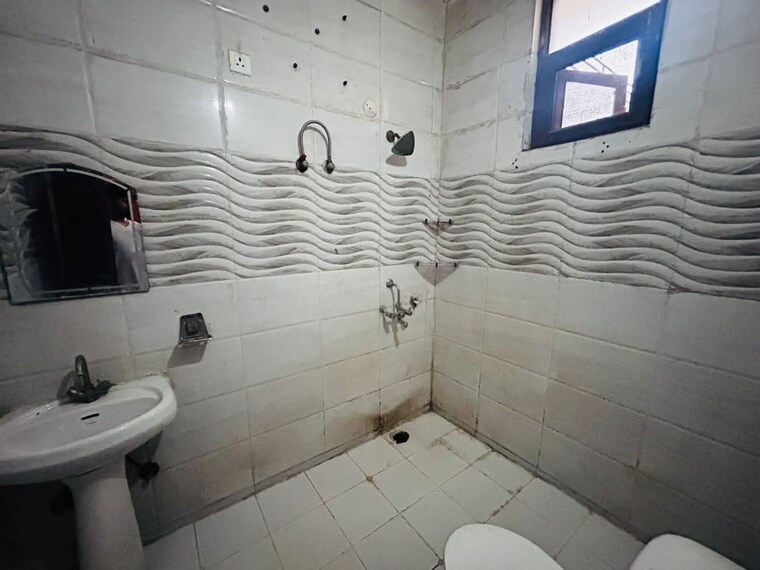 Bathroom, nk-sharma-savitry-greens-2 2 Bedroom 1250 Sq.Ft. Apartment In Ghazipur Zirakpur 8951444