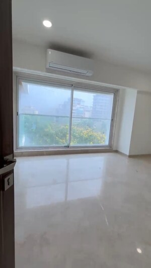 Room in 4 BHK Apartment at Ajmera Prive, Juhu – for Sale