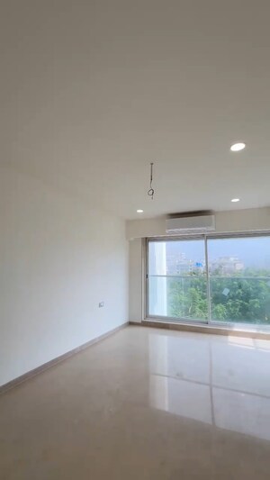 Room in 4 BHK Apartment at Ajmera Prive, Juhu – for Sale