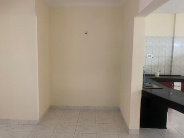 Room in 3 BHK Apartment at Kunal Icon, Pimple Saudagar – for Sale