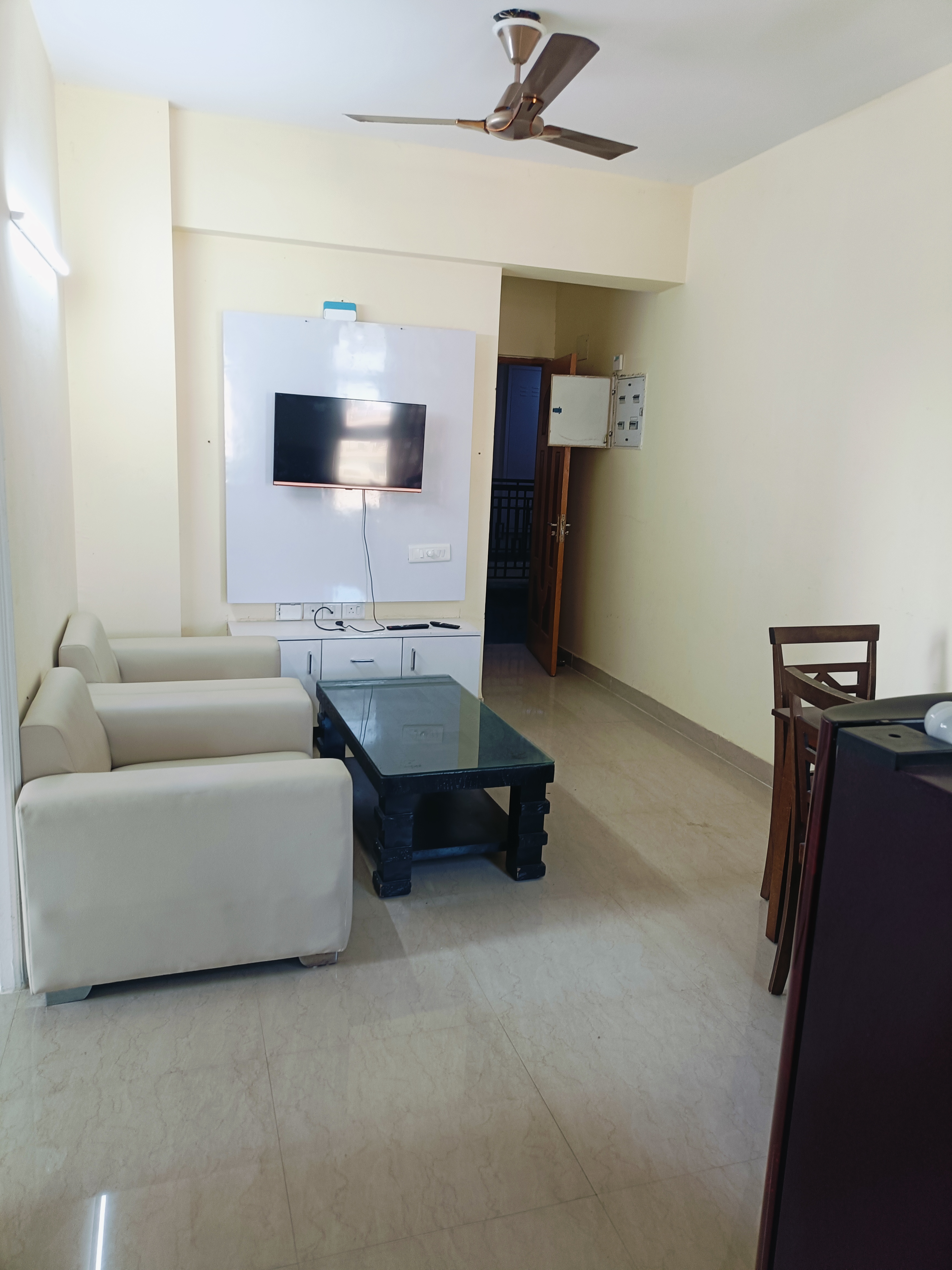 2 BHK Apartment For Sale in Shree Vardhman Mantra