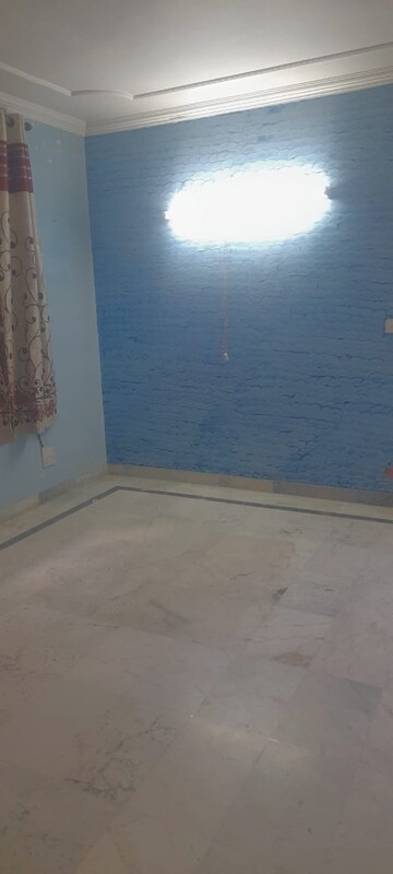 Room in 2 BHK Apartment at Surya Towers Zirakpur, Lohgarh – for Sale