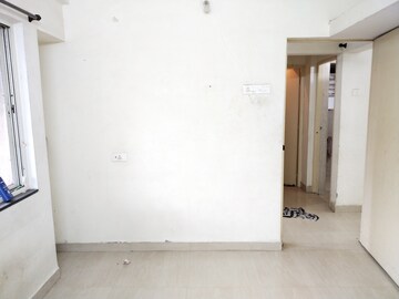 Bedroom in 1 BHK Apartment at Tingre Nagar – for Rent