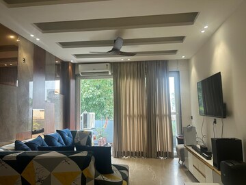 Living Room in 3 BHK Builder Floor at Ansal Sushant Apartments, Sushant Lok I – for Sale