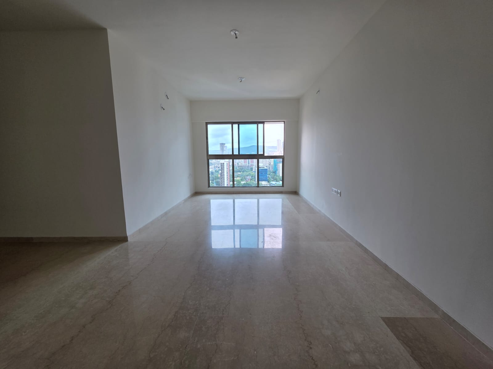4 BHK Apartment For Rent in Raj Infinia