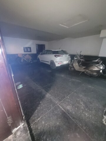 Parking in 3 BHK Builder Floor at Chattarpur – for Rent