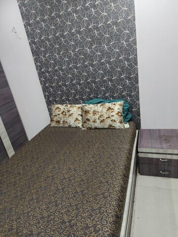 Bedroom in 1 BHK Apartment at Nagari Niwara CHS, Goregaon East – for Rent