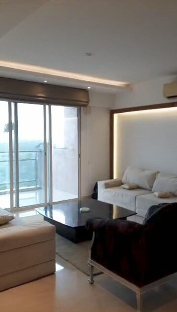 5 BHK Apartment For Rent in Emaar Commonwealth Games Village, Patparganj