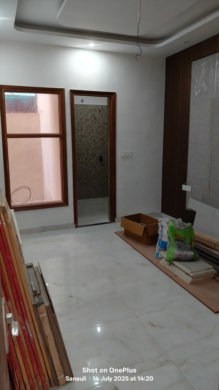 Room, dhakoli 4 Bedroom 145 Sq.Yd. Apartment In Dhakoli Zirakpur 8951559