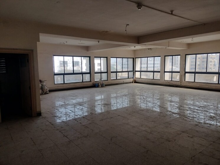  Parking, greenscape-cbd-614 Commercial Office Space 2850 Sq.Ft. In Cbd Belapur Sector 15 Navi Mumbai 8951588