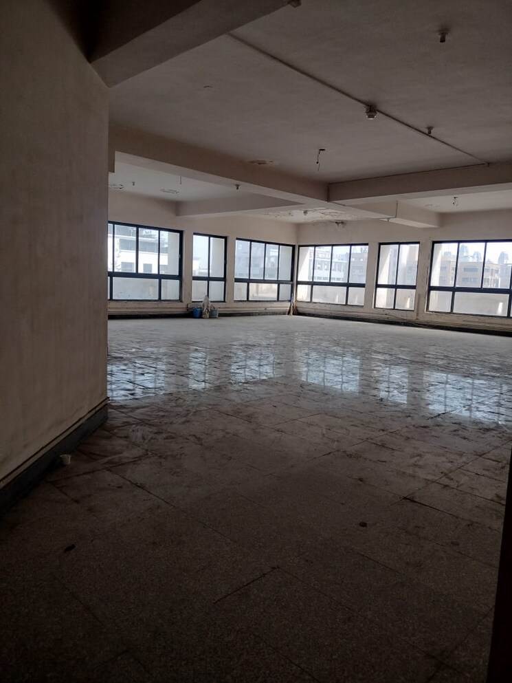  Parking, greenscape-cbd-614 Commercial Office Space 2850 Sq.Ft. In Cbd Belapur Sector 15 Navi Mumbai 8951588