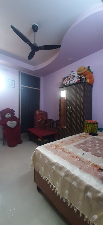 Furnished Amenities in 3 BHK Builder Floor at Land Craft Golf Links Apartment Phase 2, Pandav Nagar – for Sale