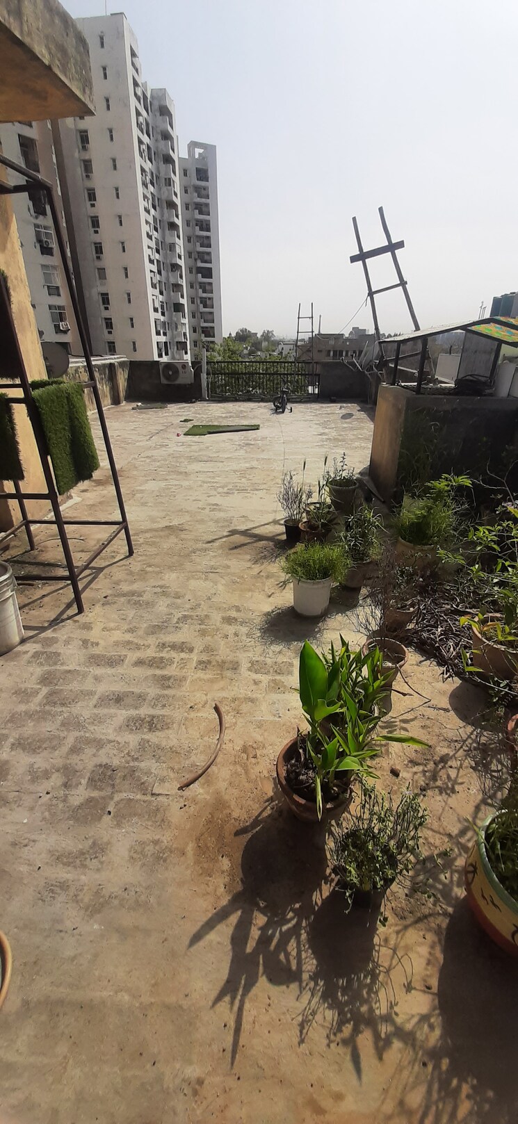 Exterior View, land-craft-golf-links-apartment-phase-2 3 Bedroom 90 Sq.Yd. Builder Floor In Pandav Nagar Ghaziabad 8951598