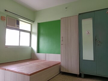 Room in 1 BHK Apartment at Lok Upvan Apartment Phase 2, Vasant Vihar – for Rent