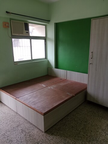 Room in 1 BHK Apartment at Lok Upvan Apartment Phase 2, Vasant Vihar – for Rent