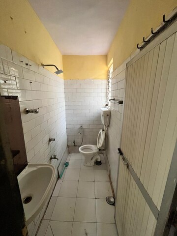 Bathroom in 2 BHK Apartment at Sector 16 Kopar Khairane – for Rent
