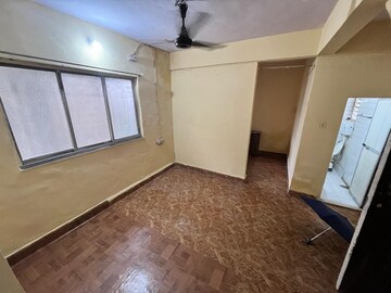 Room in 2 BHK Apartment at Sector 16 Kopar Khairane – for Rent