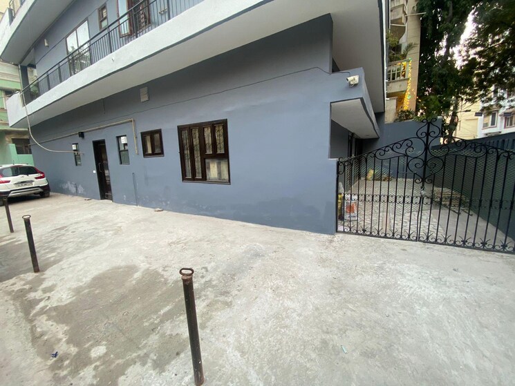 Exterior View, veera-safdarjung-enclave 3 Bedroom 1600 Sq.Ft. Builder Floor In Safdarjung Enclave Delhi 8951707