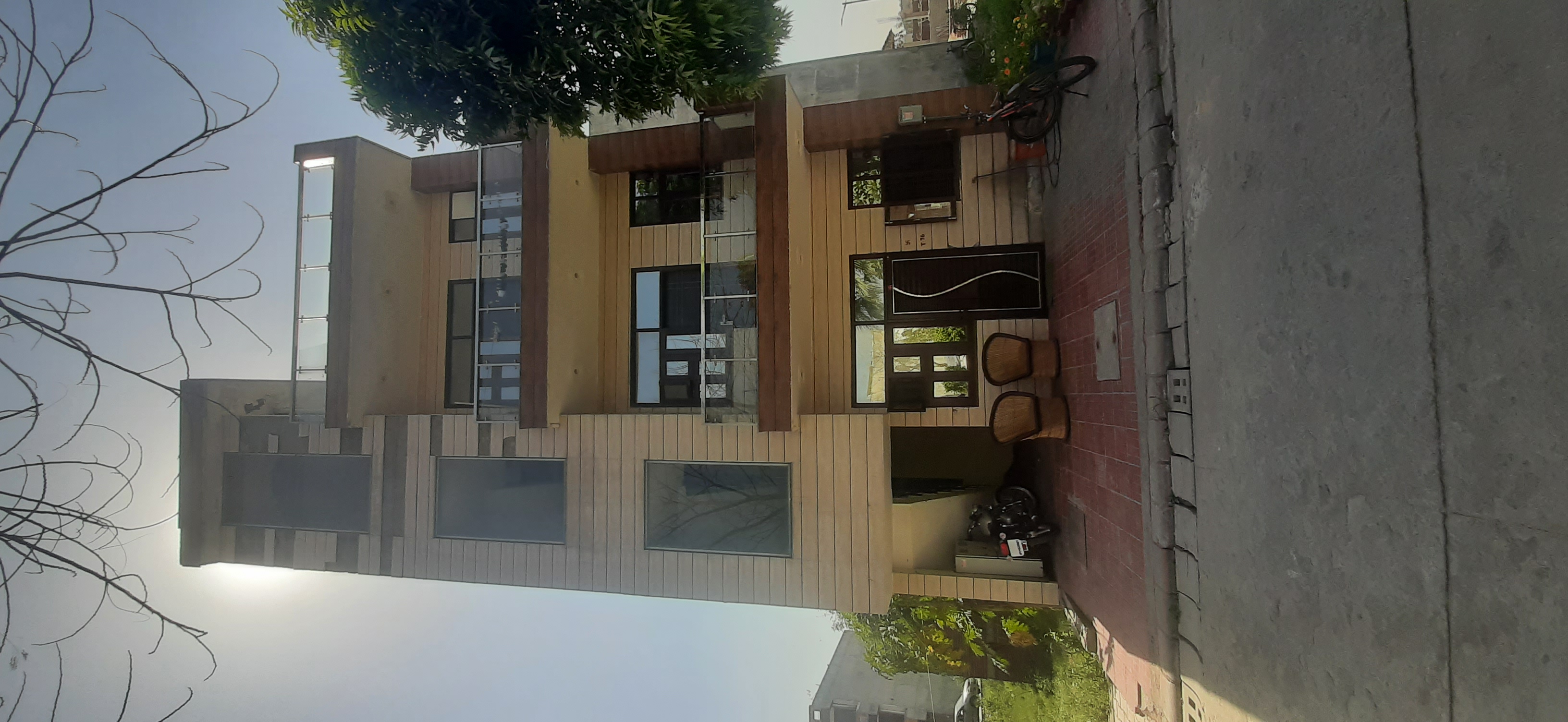 3 BHK 100 Sq.Yd. Builder Floor in Land Craft Golf Links Apartment Phase 2