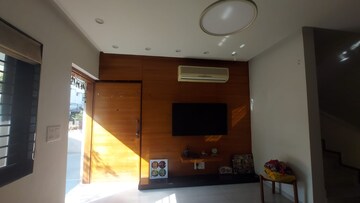 Furnished Amenities in 4 BHK Villa at Satellite – for Sale