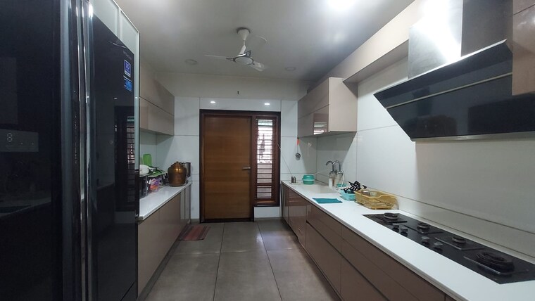 Kitchen, satellite 4 Bedroom 2850 Sq.Ft. Villa In Satellite Ahmedabad 8951712