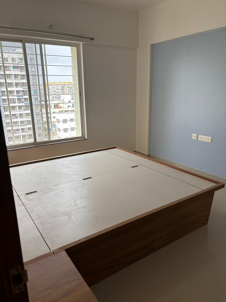 Room, blue-skky-olive 3 Bedroom 1300 Sq.Ft. Apartment In Wagholi Pune 8951739