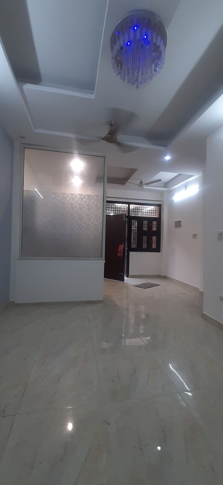 Room, land-craft-golf-links-apartment-phase-1 3 Bedroom 100 Sq.Yd. Builder Floor In Pandav Nagar Ghaziabad 8951726