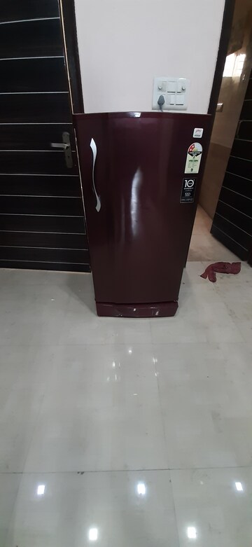 Furnished Amenities in 3 BHK Builder Floor at Land Craft Golf Links Villa, Pandav Nagar – for Sale