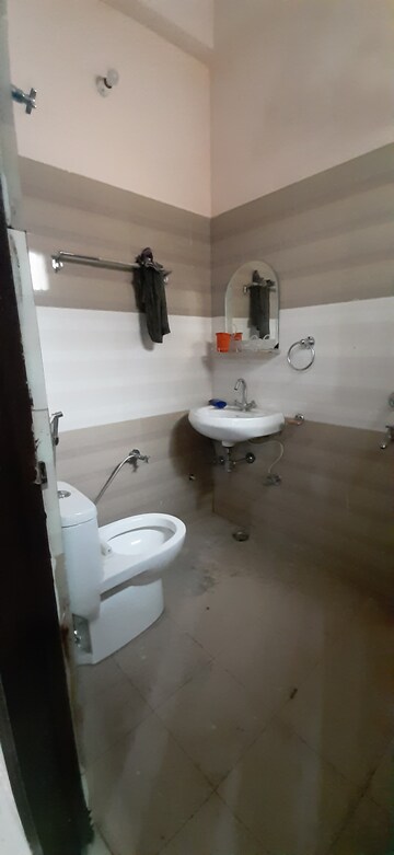 Bathroom in 3 BHK Builder Floor at Land Craft Golf Links Villa, Pandav Nagar – for Sale