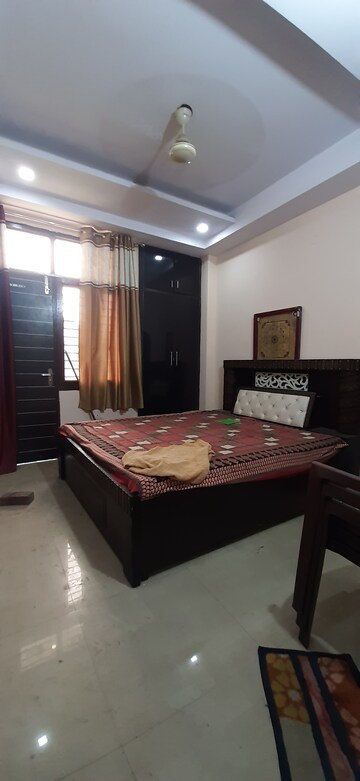 Furnished Amenities in 3 BHK Builder Floor at Land Craft Golf Links Villa, Pandav Nagar – for Sale