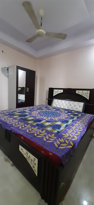 Bedroom in 3 BHK Builder Floor at Land Craft Golf Links Villa, Pandav Nagar – for Sale