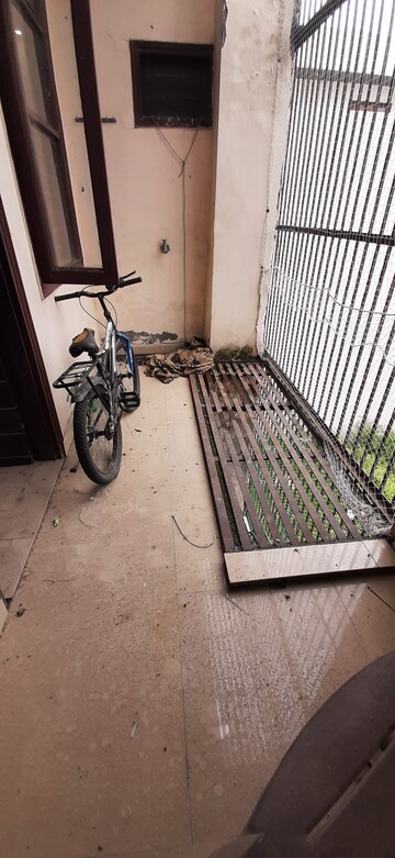 Balcony in 3 BHK Builder Floor at Land Craft Golf Links Villa, Pandav Nagar – for Sale