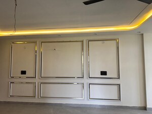 Room in 2.5 BHK Apartment at BPTP Princess Park, Sector 86 – for Sale