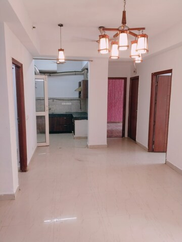 Room in 2.5 BHK Apartment at Nimbus The Golden Palm, Sector 168 – for Rent