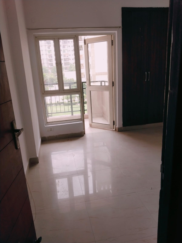 2.5 BHK + Pooja Room Apartment For Rent in Nimbus The Golden Palm