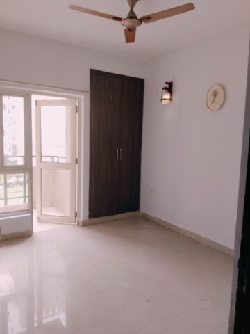 Room in 2.5 BHK Apartment at Nimbus The Golden Palm, Sector 168 – for Rent
