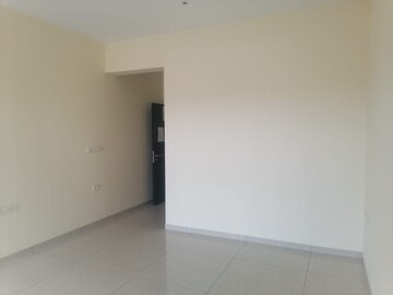 Room in 3 BHK Apartment at Kelambakkam – for Sale