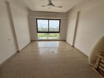 Room in 3 BHK Apartment at Man Shanti Sadan, Bandra West – for Rent