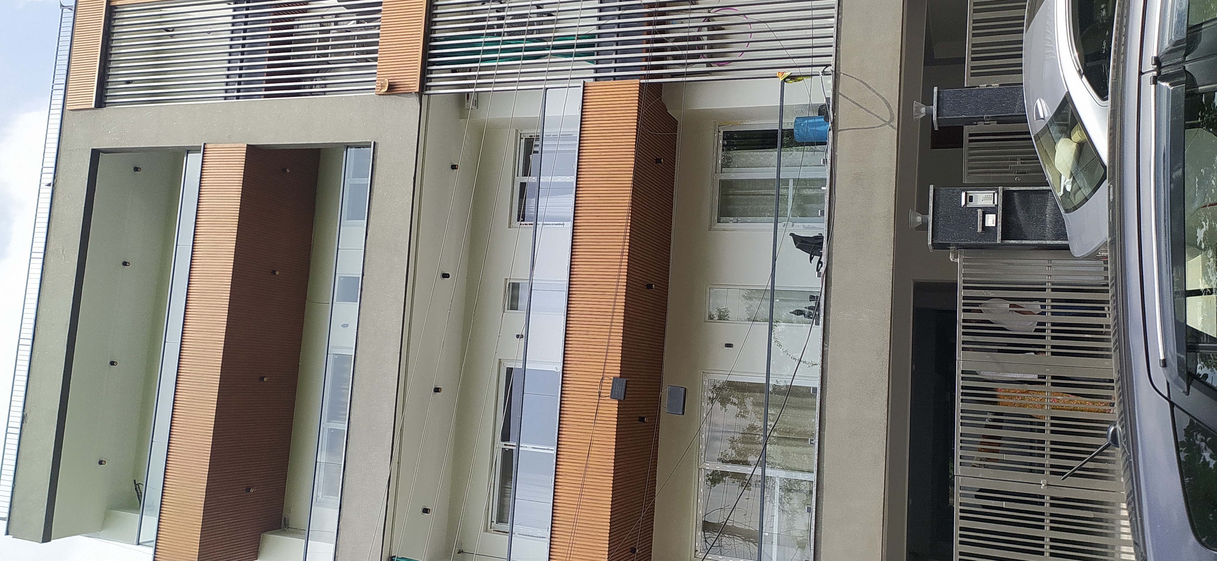 3 BHK + Servant Room Builder Floor For Sale in Sector 46