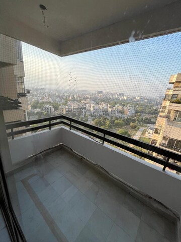 Kitchen in 4 BHK Apartment at Vastu Apartments, Sector 55 – for Rent
