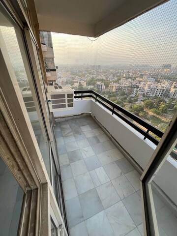 Balcony in 4 BHK Apartment at Vastu Apartments, Sector 55 – for Rent