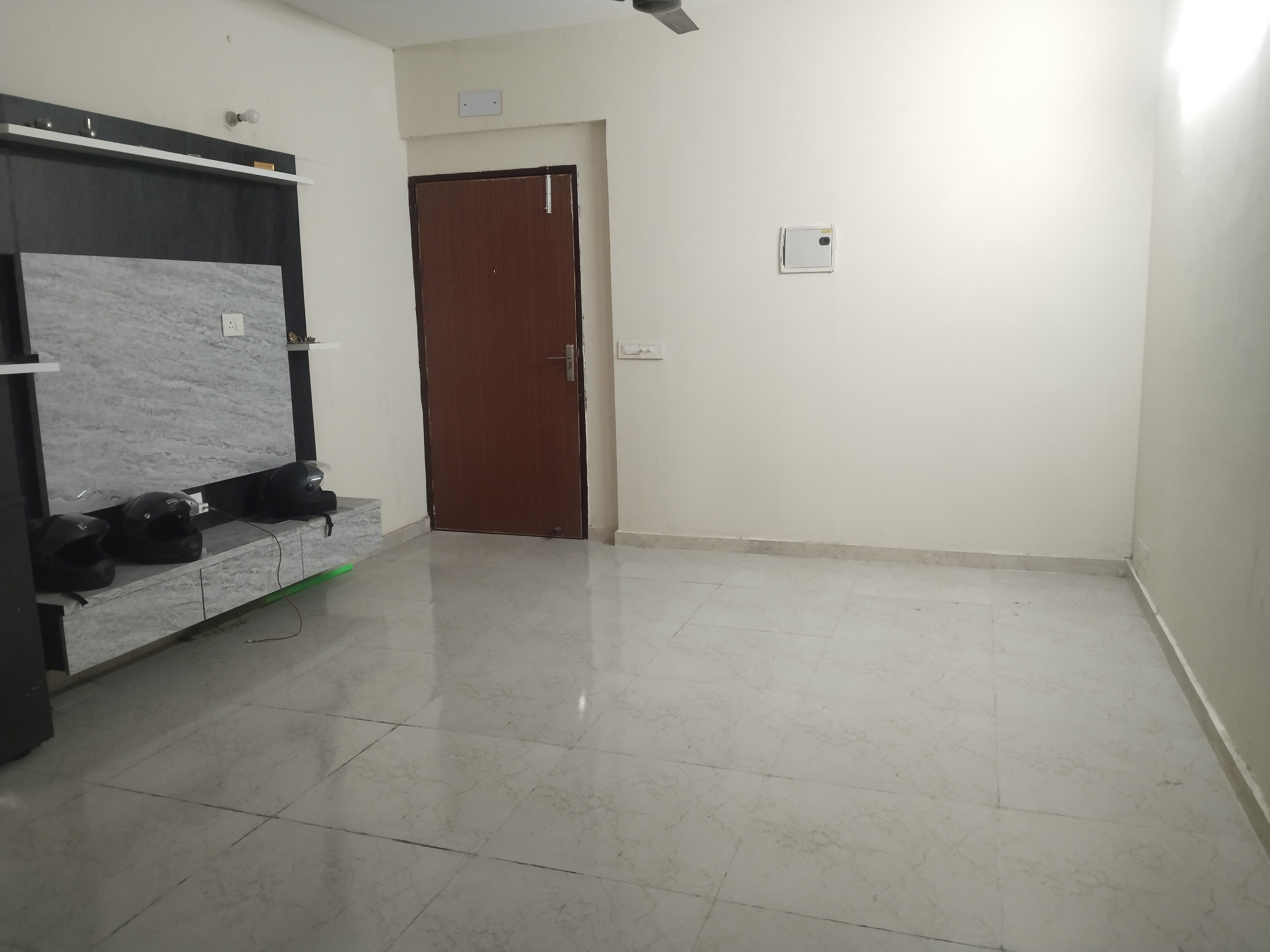 2 BHK Apartment For Rent in MRG The Balcony
