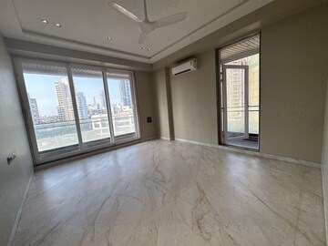 Room in 4 BHK Apartment at Lodha Grandeur, Prabhadevi – for Sale