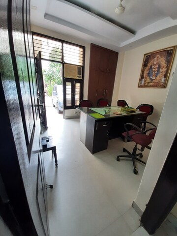 Balcony in 3 BHK Builder Floor at Land Craft Golf Links Villa, Pandav Nagar – for Sale