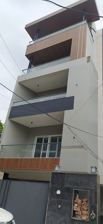 3 BHK Builder Floor For Sale in Sector 21d