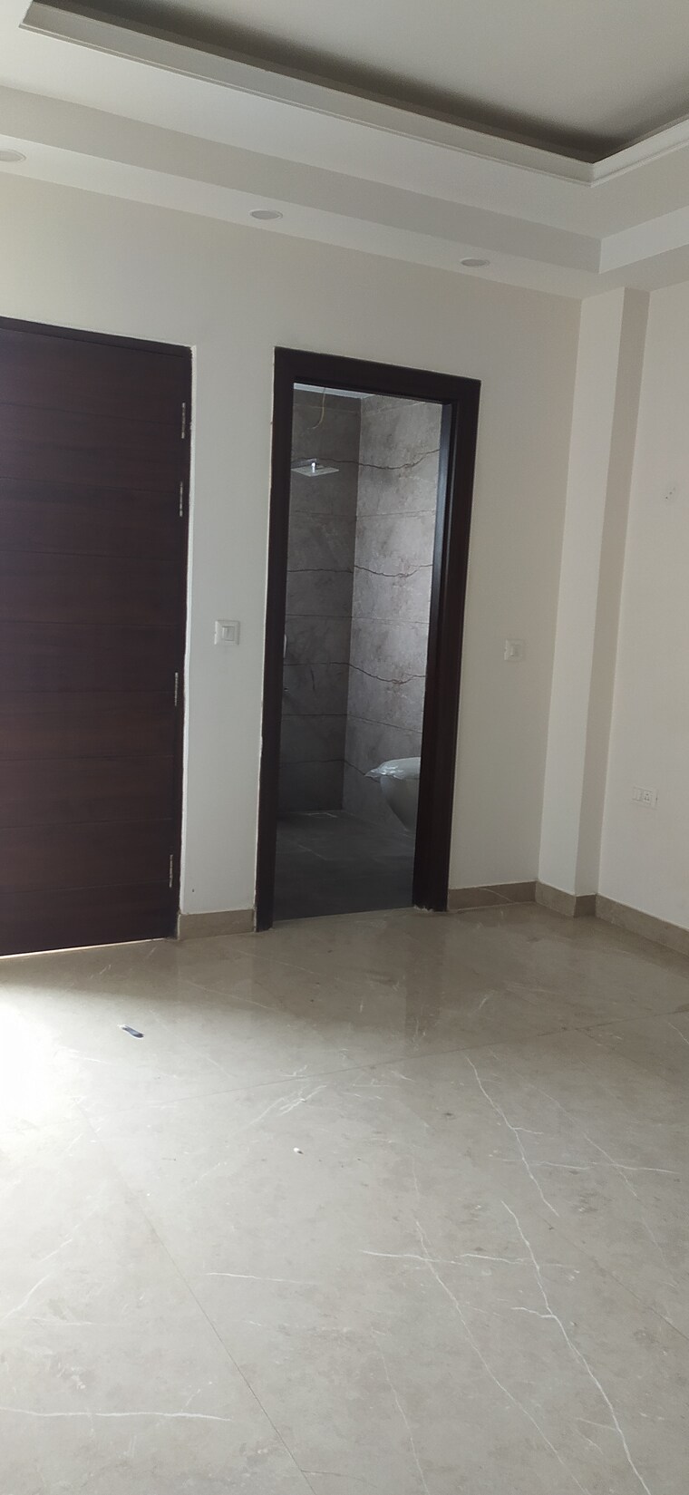 Room, sector 21d 3 Bedroom 250 Sq.Yd. Builder Floor In Sector 21d Faridabad 8951871