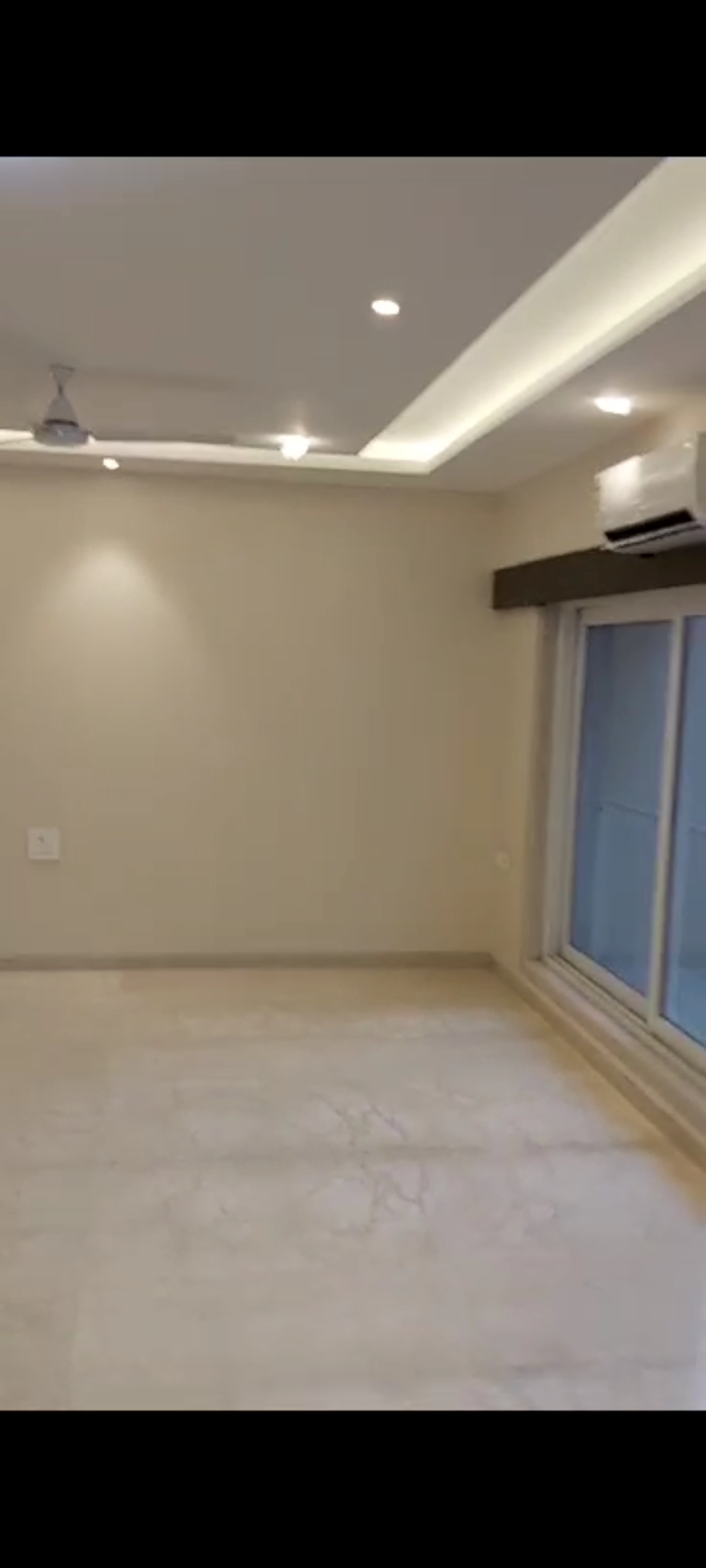 3 BHK + Servant Room Apartment For Rent in Deepak Silverene